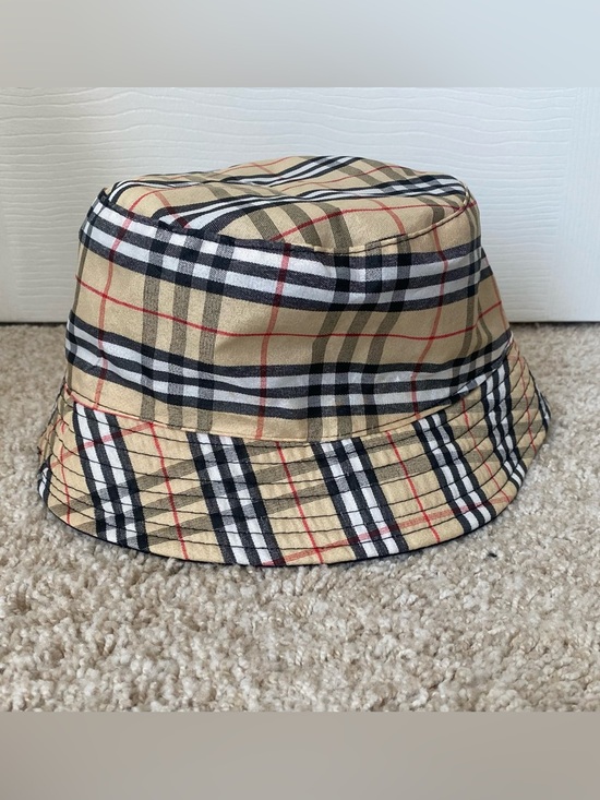 Accessories - Plaid Bucket Hat in Beige, Black & Red